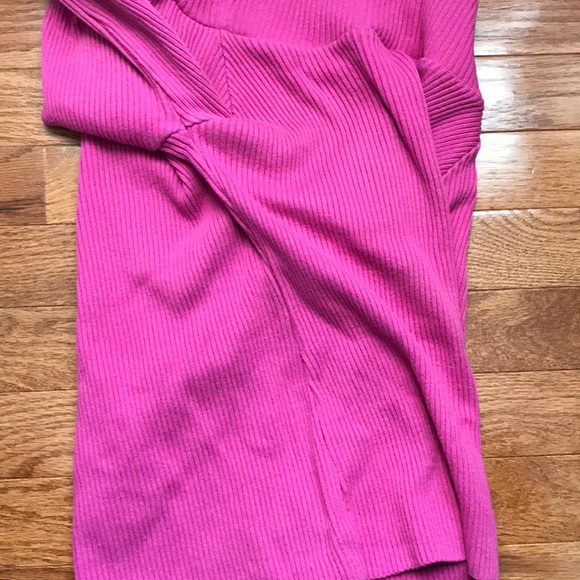 Fuchsia ribbed top - Picture 7 of 12